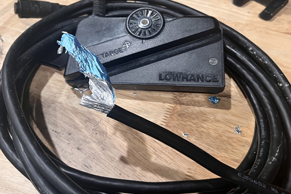 Lowrance Activetarget transducer with a cut cable.