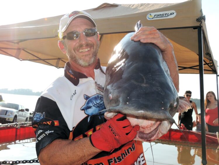 Carl Morris Jr and Rob Parsons lead King Kat in Henderson after day one