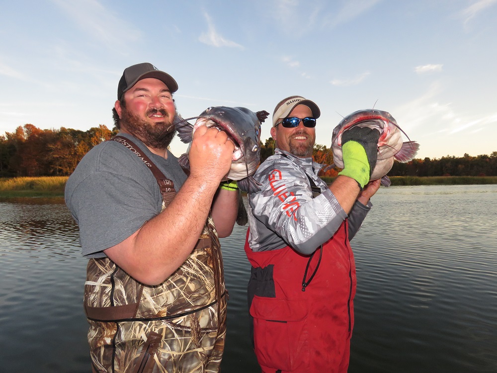 Spencer Hodges and Robert Carter win inaugural Black’s Camp Big Cat Shootout on Santee Cooper