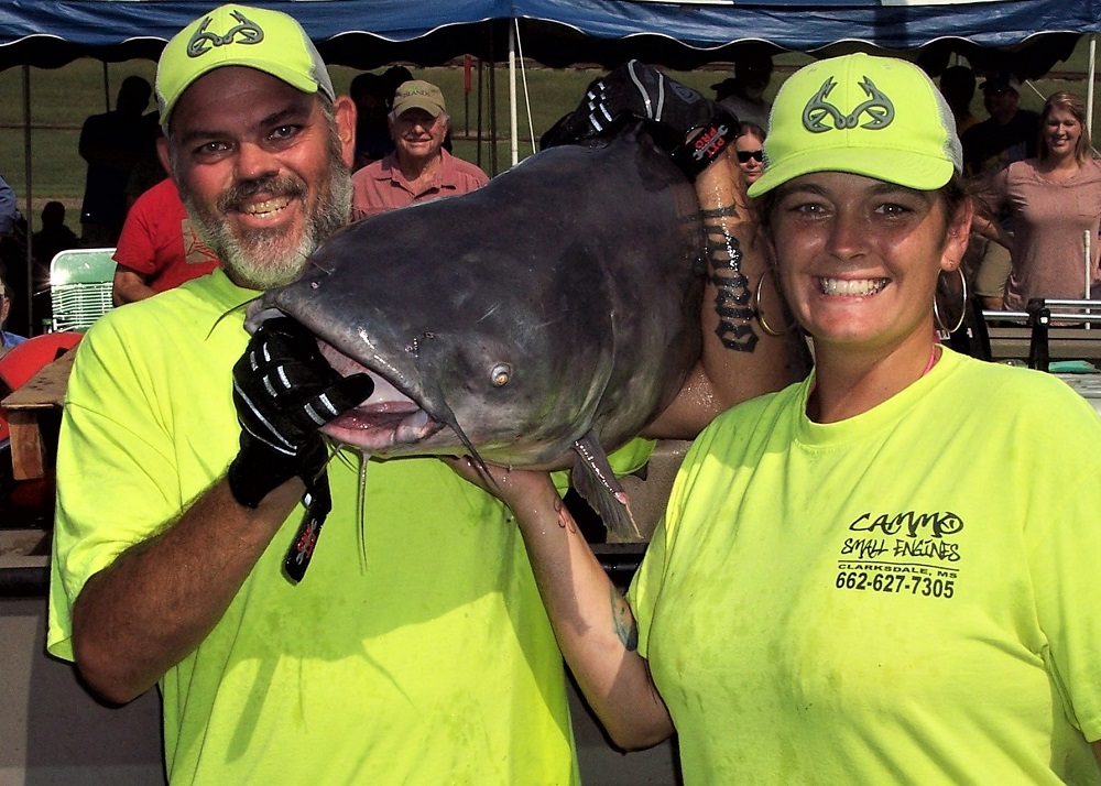 Huge Weights at Helena Catfish Tournament