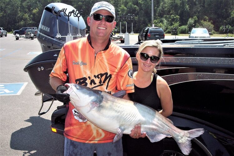 Team Cress wins Cabela’s King Kat Tournament on Ohio River