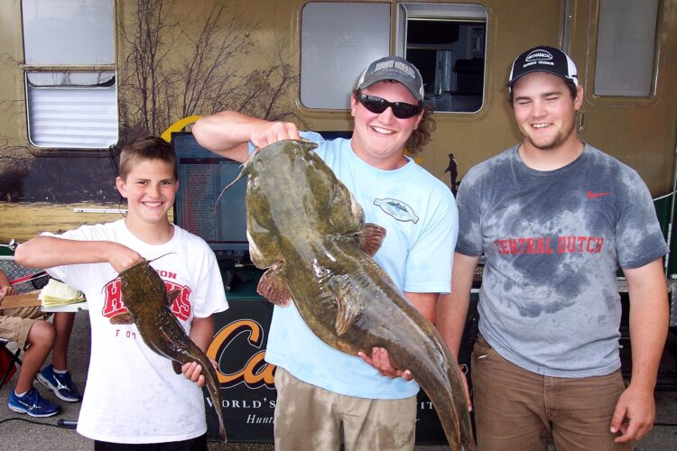Stephens, Stephens and Diehl win King Kat on the Rock