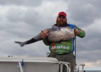 HOLD’em HOOK Christmas for Kids Catfish Tournament