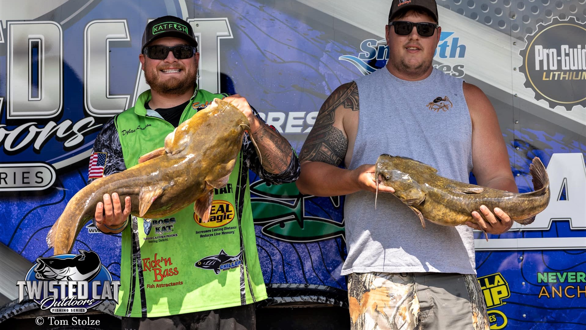 tom stolze photography, SeaArk Boats, Twisted Cat Outdoors, Alex Nagy, Tom Stolze, Jim Gillenwater, Paul McIntosh, Dylan Lawson Beau Brady, Jason Burgus, Josh Mayes, Blake Boecker, Muscatine, IA, Mississippi River