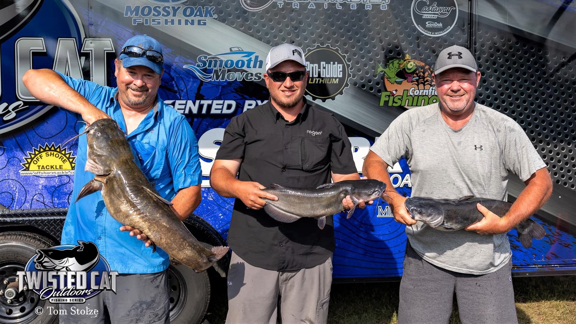 tom stolze photography, SeaArk Boats, Twisted Cat Outdoors, Alex Nagy, Tom Stolze, Jim Gillenwater, Paul McIntosh, Dylan Lawson Beau Brady, Jason Burgus, Josh Mayes, Blake Boecker, Muscatine, IA, Mississippi River