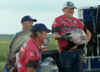 intermediate, catfish, catfishing, bumping, anchoring, current, skipjack, Donnie Fountain, Lonnie Fountain, Doug McAnally, Wanda Barrett Barner, Ron Barner, Mike Mitchell, Jackson Mitchell, Rick Sexton, Kenny Breakfield, Louisiana River Parishes, King Kat, Bob Denen