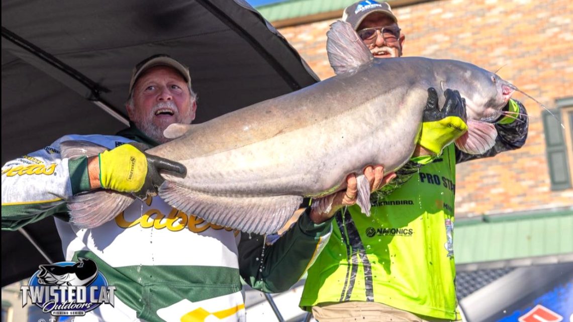 intermediate, catfish, catfishing, SeaArk Boats, Twisted Cat Outdoors, Alex Nagy, Liz Nagy, Tom Stolze, Coia Sneed, Bryan St Alma, George Young Jr, Nooner Hall, Les Thompson, Trenton Thompson, Tim Spencer, David Shipman, Phil King, Mike Davis, Larry Davis, Charles LaPlant, Tom Petrowski, Alex Petrowski, Damien Clark