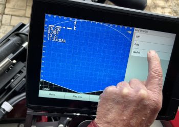 LIS grid lines can be turned on or off by going to the menu.