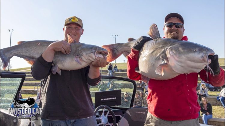 intermediate, catfish, catfishing, SeaArk Boats, Twisted Cat Outdoors, Alex Nagy, Tom Stolze, Liz Nagy, Josh Weed, Marty Gerloff, Jordan Collins, Joseph Guinn, Robert Ostrander, Charles Scott, James Kachmar, Joe Ludkte, Joe Coventry, Mike Behne, Max Doubet, Tim Stookesberry, Mississippi River, Missouri River, Alton, IL