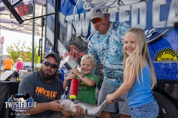 intermediate, catfish, catfishing, blue cat, channel cat, flathead, SeaArk Boats, Twisted Cat Outdoors, Alex Nagy, Tom Stolze, Liz Nagy, Mississippi River, Nathan Moore, Steve Moore, Luke Frericks, Justin Schoonover, Kevin Rechkemmer, Mike Kuehl, Kassi Kuehl, Aaron Jarrell, Timmy Otto, Tripp Sutcliffe, Nathan Dahlstrom, Jesse Ryan, Tyson Emery