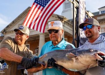 intermediate, catfish, catfishing, blue cat, channel cat, flathead, SeaArk Boats, Twisted Cat Outdoors, Alex Nagy, Tom Stolze, Liz Nagy, Mississippi River, Hunter Jones, Chris Stout, Bill Dance, Aaron Jarrell, Joe Lunsford, Vance Goff, Larry Muse, Dino Meadors, Fran Meadors, Jason Masingale, David Coughlin, David Wooley, Randy Welcher, Nathan Blint