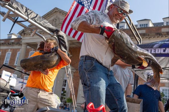 intermediate, catfish, catfishing, blue cat, channel cat, flathead, SeaArk Boats, Twisted Cat Outdoors, Alex Nagy, Tom Stolze, Liz Nagy, Mississippi River, Hunter Jones, Chris Stout, Bill Dance, Aaron Jarrell, Joe Lunsford, Vance Goff, Larry Muse, Dino Meadors, Fran Meadors, Jason Masingale, David Coughlin, David Wooley, Randy Welcher, Nathan Blint