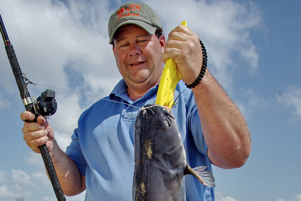 Catfish Basics #174, Safely Handling Catfish Story and photo by Keith “Catfish” Sutton