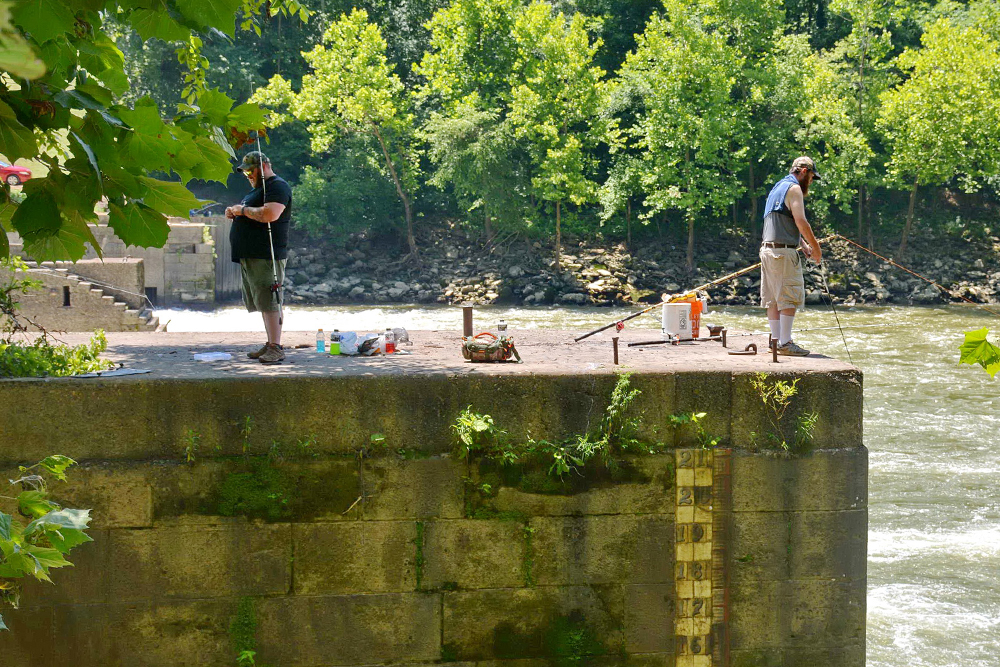 That Darn Dam Fishing Story and photos by Richard Hines